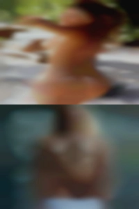 carlinaDevinney, naked girls